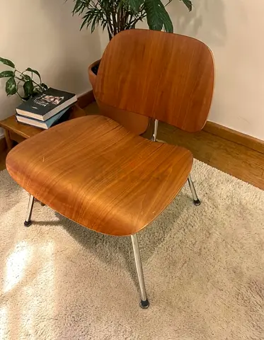 Modern Wood Lounge Chair with Metal Legs