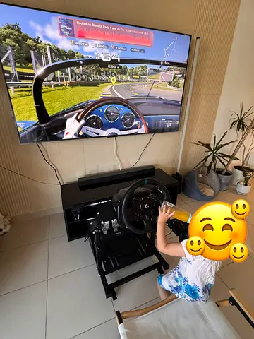 🎮 Logitech G923 Racing Setup – FULL SET PS5 (Wheel + Pedals + Shifter + Frame) – Mint Condition