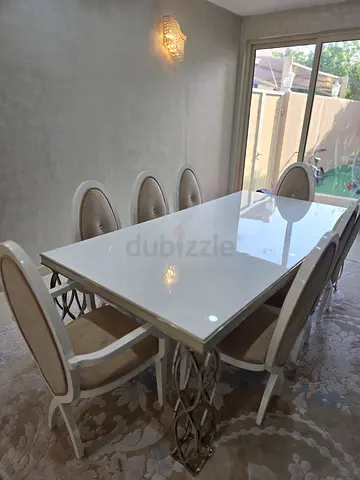 Dining Table with 8 Upholstered Chairs - Good Condition