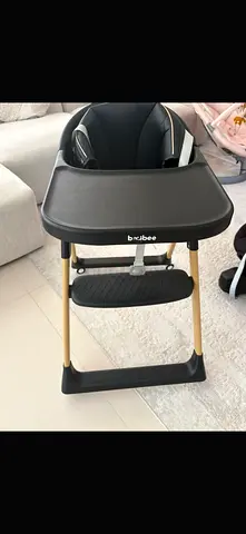 Beebee baby high chair with tray - good condition