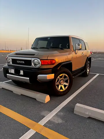 TOYOTA FJ CRUISER 2023