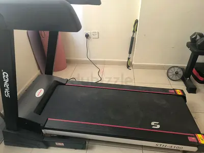 Used Sparnod STH-4100 Treadmill - Good Working Condition
