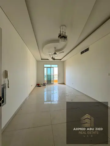 Largest and cheapest 1BHK in Al Mowaihat 3. Master bedroom, 2 bathrooms, hall, balcony, built‑in wardrobes, second tenant. Rent AED 35,000, 4 payments