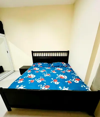 King size bed ( ikea brand )   matress