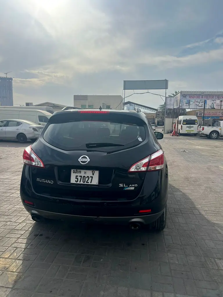 Nissan Murano 2012 — photo 1 of 9