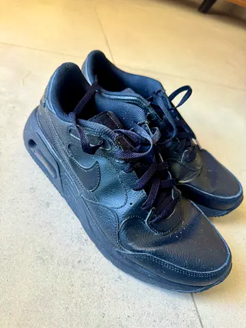 Nike Air Max Sneakers - leather and cool , for  work and daily life best,Size 44,Perfect Condition