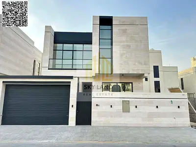 Modern villa located on a main street, no service charges, freehold ownership for all nationalities.
