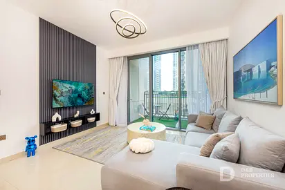 Spacious Unit | Premium Furnished | Park View