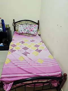 Bed space for keralite bachilers only