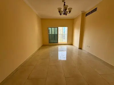 باركن مجاني + صيانة مجانية طول العام | غرفتين وصالة مع بلكون و موزع | تسهيلات في السداد وتأمين شيك | موقع حيوي على مخرج دبي