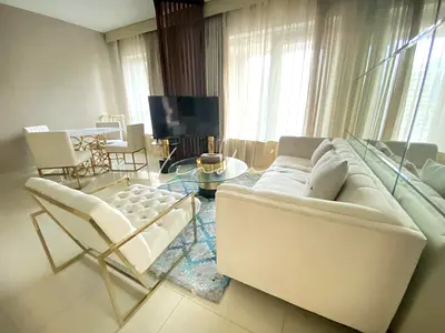 Fully Furnished | Vacant | Prime Downtown Location