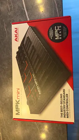 Akai mini special edition