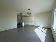 2BR Apartment | Urbana I | Multiple Views | Balcony Access