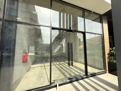 Prime| Ground Floor Retail| Main Road| Available