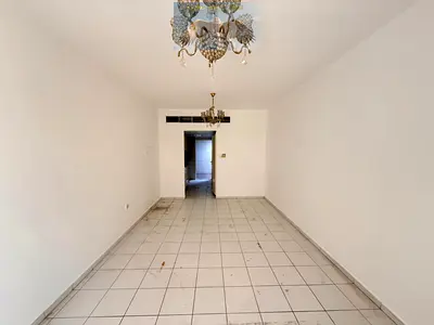 Studio with separate kitchen | Near Shamsain Bakery | Near Aroiana Hospital | Built-in wardrobes | Dubai exit