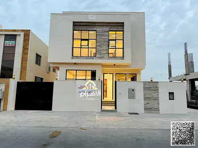 Modern villa located on a main street, no service charges, freehold ownership for all nationalities