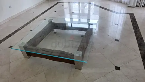 Selling Premium luxury marina home coffee table like a new