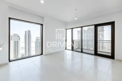 Exclusive | Corner and High Floor Unit | Rented