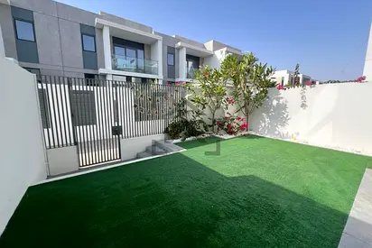 Available | 3BR+Maids | Close to Park