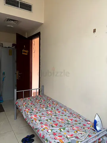 Bed space for ladies in old muweilah