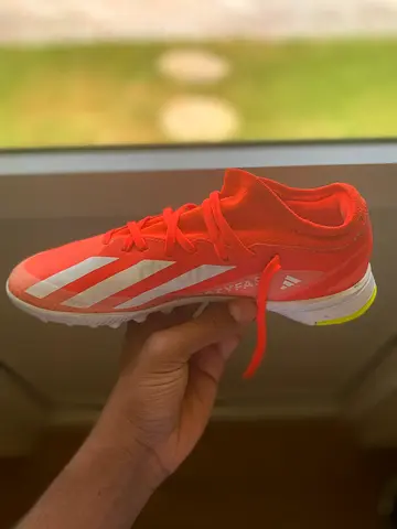 PRISTINE Adidas Crazyfast Junior Turf Shoes – Size 4.5 (Washed)