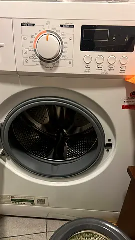 Front-loading Washing Machine - Good Working Condition - light usage
