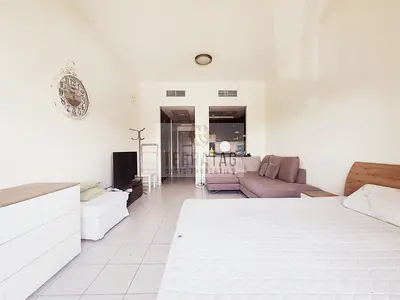 Fully Furnished | Near to Metro | 8 Wardrobes