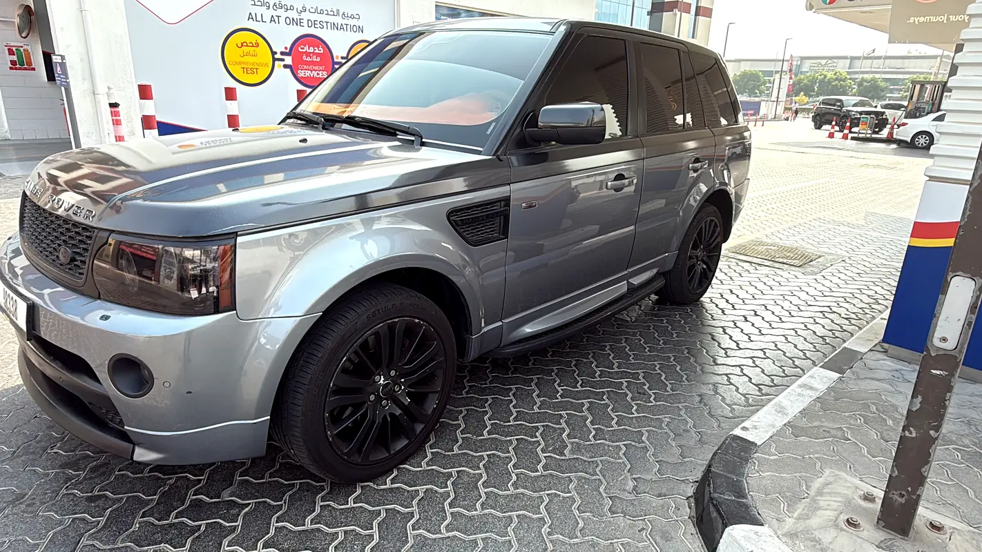 Land Rover Range Rover Sport 2012 — photo 1 of 20