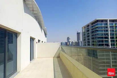 Great Deal Community + Road View