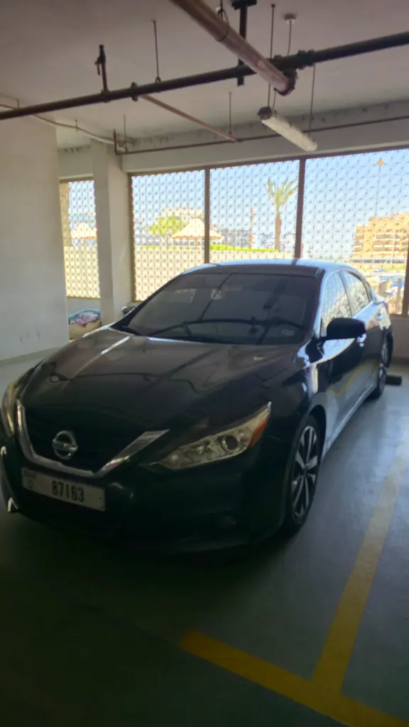 Nissan Altima 2017 — photo 1 of 8