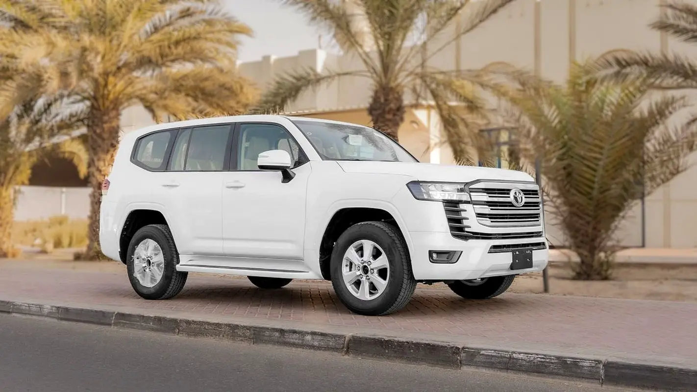 Toyota Land Cruiser 2026 — photo 1 of 17