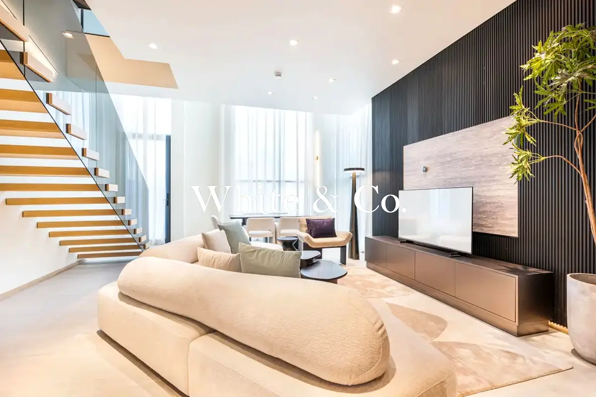 VACANT NOW | CORNER | FULLY - FURNISHED