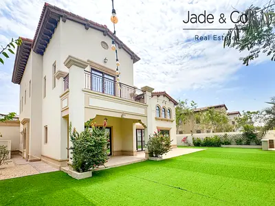 Community Expert | Type​ 2 | Landscaped