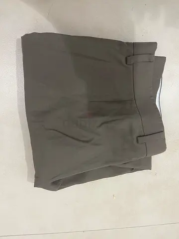 Grey mens dress trousers - size 32, gently used