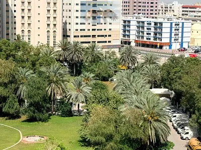 شقة بغرفة نوم واحدة للإيجار في التعاون - بتصميم واسع ,  بلكون
