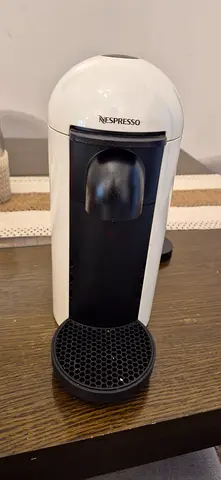 Nespresso Vertuo Plus White