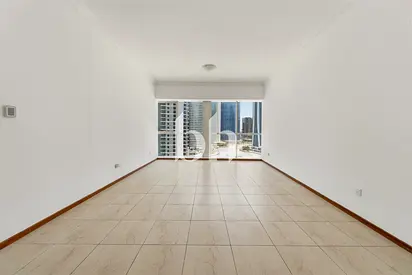 Vacant | Lake view | Mid floor | Well maintained