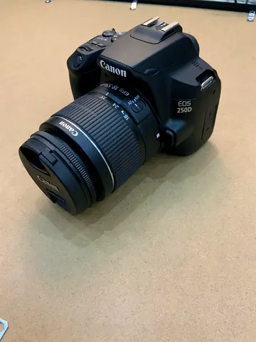 Canon EOS 250D with 18-55mm kit lens - excellent condition