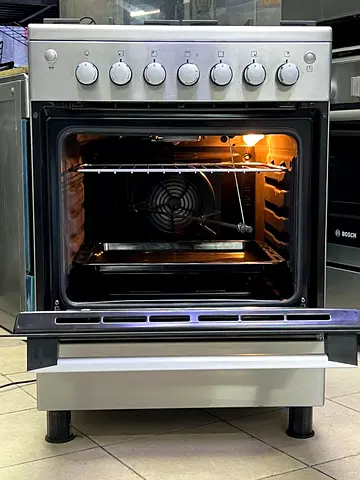 Stainless Steel Freestanding Gas Cooker with Oven - Good Working Condition