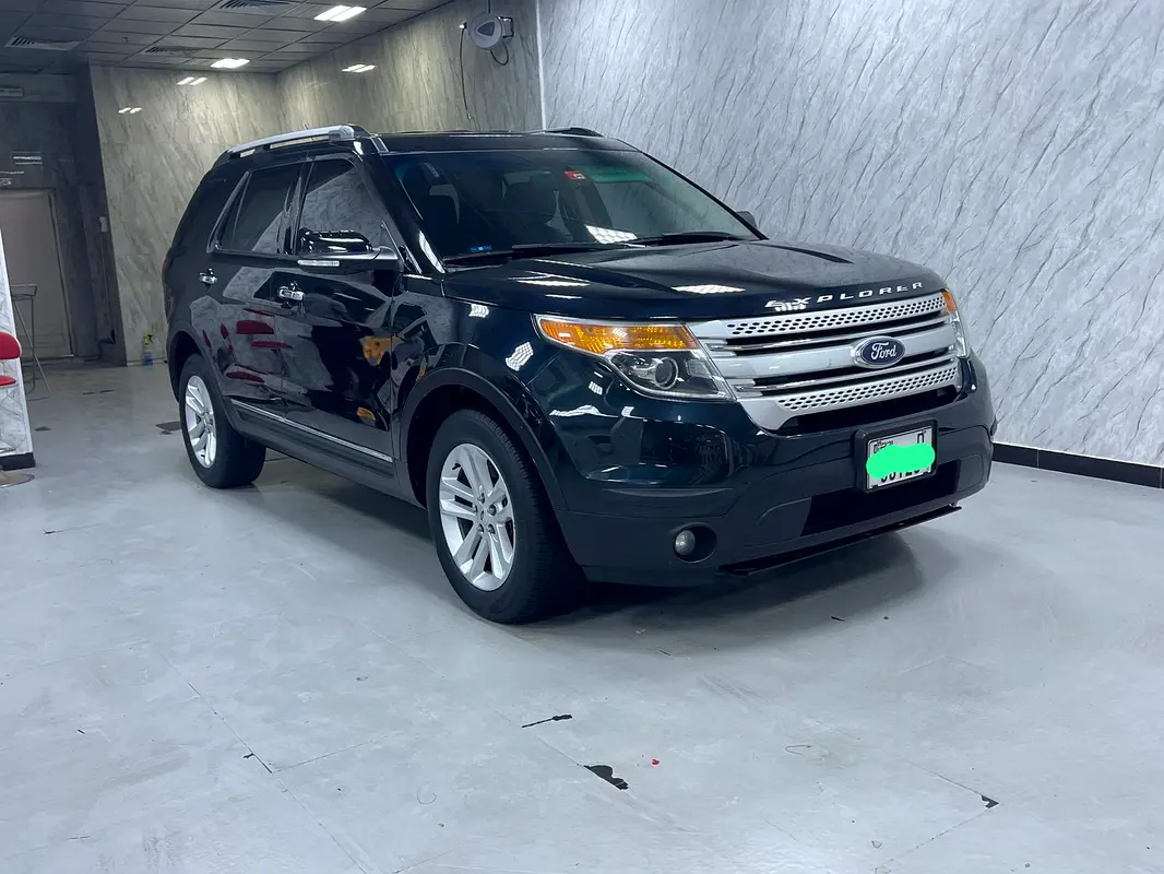 Ford Explorer 2014 — photo 1 of 6