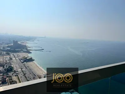 شقة للبيع في كورنيش عجمان داخل برج كورنيش تاور طابق 43 بإطلالة بحرية كاملة بمساحة 1300 قدم مربع تتكون من غرفة وصالة و2 حمام وبلكونة مع موقف سيارة جاهز