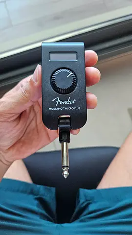Fender Mustang Micro Guitar Headphone Amplifier (Compact Practice Amp)