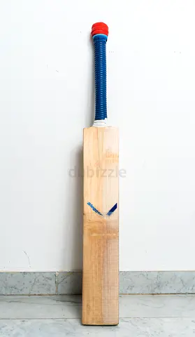 EM Cricket Bat – Brand New | Knocked In | Lightweight Pickup | AED 550