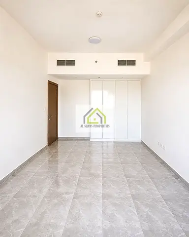 Modern 1BR Apartment | Parking | Balcony & Pool Access