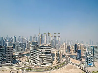 Stunning Burj Khalifa View |Luxury Living | Vacant