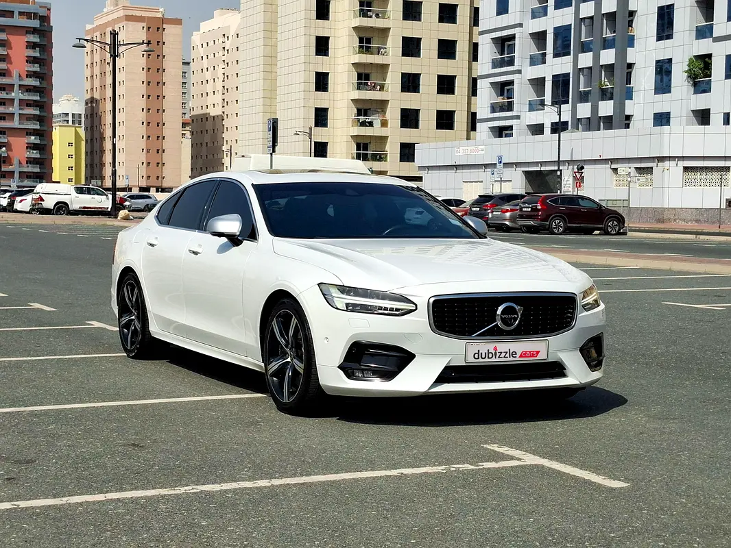 Volvo S90 2019 — photo 1 of 14