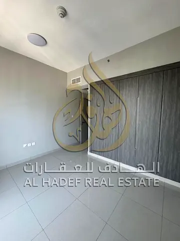 للإيجار السنوي في الخان – الشارقة! غرفتين وصالة + أستور – ثاني ساكن – بناية جديدة – باركنج مجاني – تسهيلات حتى 12 دفعة