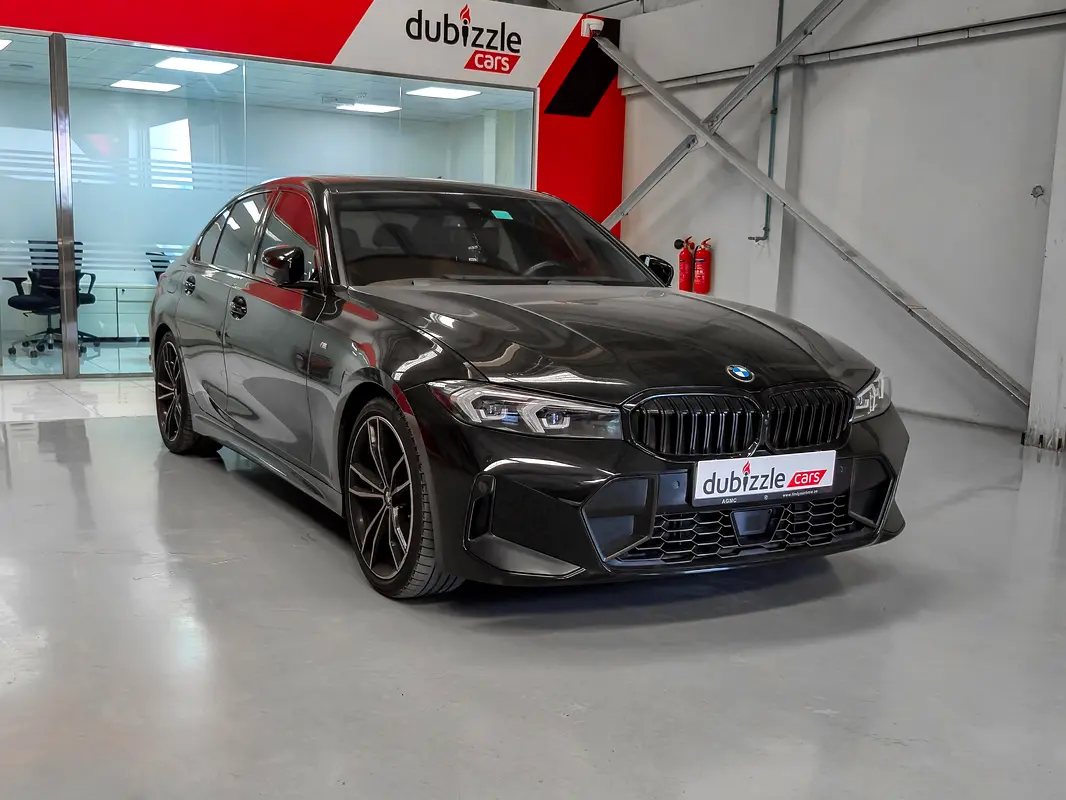 BMW 3-Series 2024 — photo 1 of 15