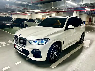 BMW X5 xDrive35i-M-Kit-V6-GCC-Under Agency Warranty-Full Agency Service History-Zero Accidents