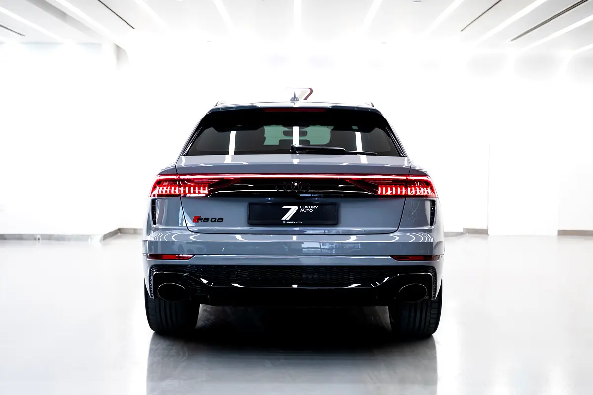 Audi RS Q8 2023